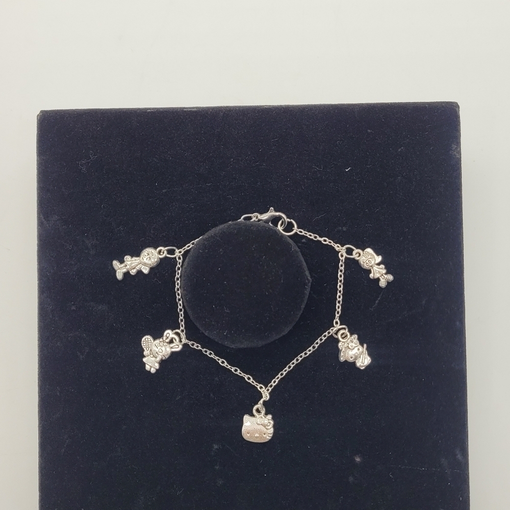 Handmade Silver Color Charm Bracelet (Kitty)​​​